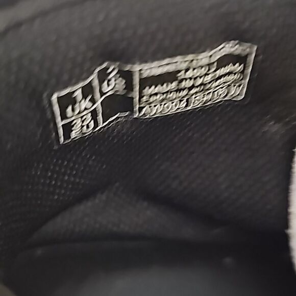 GIRLS Dr. Martens 1460 Boot White Leather size 2 - Picture 6 of 7